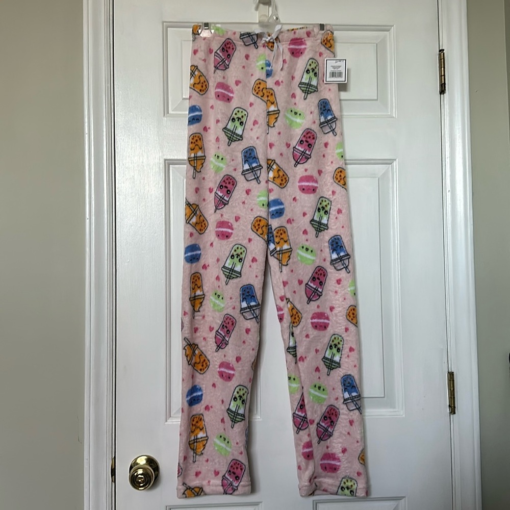 Boba Macaron Sleep Pajamas NWT Size Small